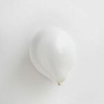 white balloon